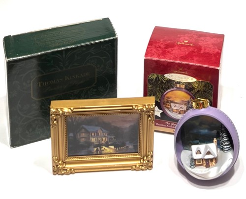 Hallmark ornament nightlight - &,